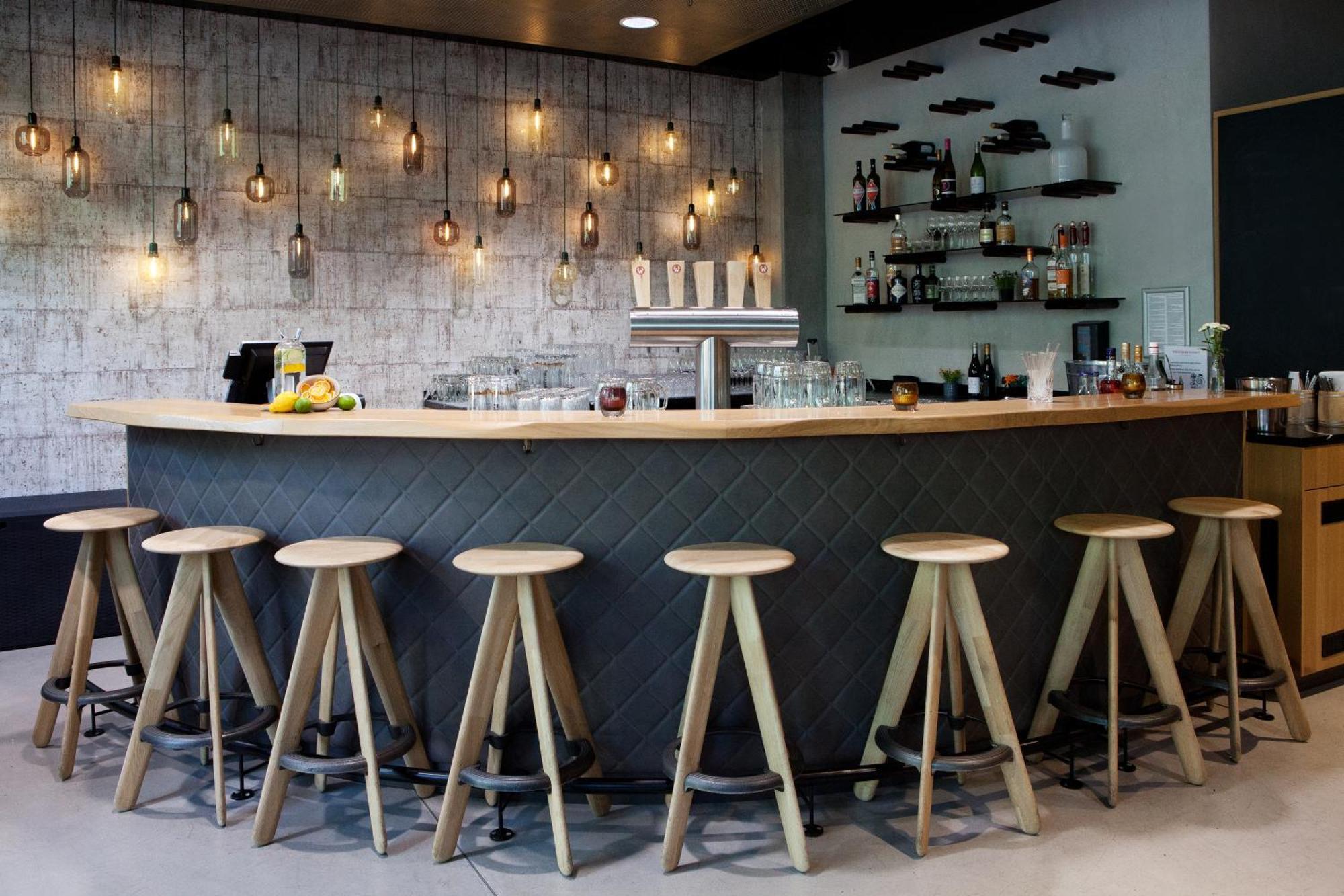 Hotel Indigo Berlin - East Side Gallery Екстер'єр фото