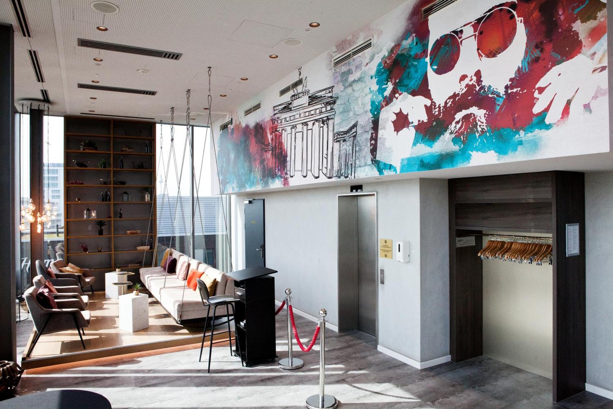 Hotel Indigo Berlin - East Side Gallery Екстер'єр фото